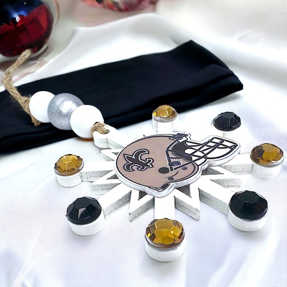 Saintsational Holiday Cheer: Handmade New Orleans Saints Snowflake Ornament! NEW - Picture 10 of 11